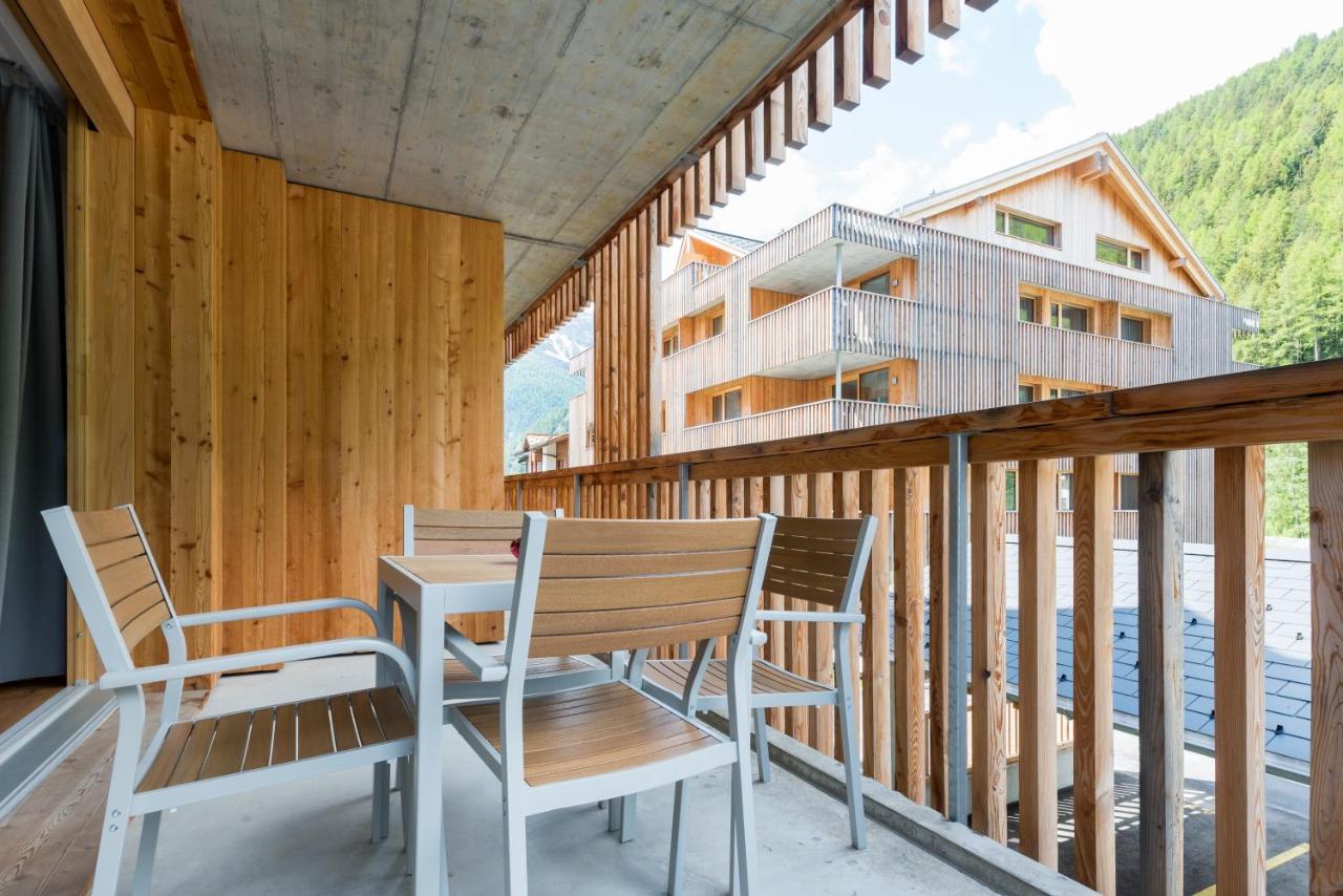 Montela Apartments - Haus D Saas-Grund Esterno foto